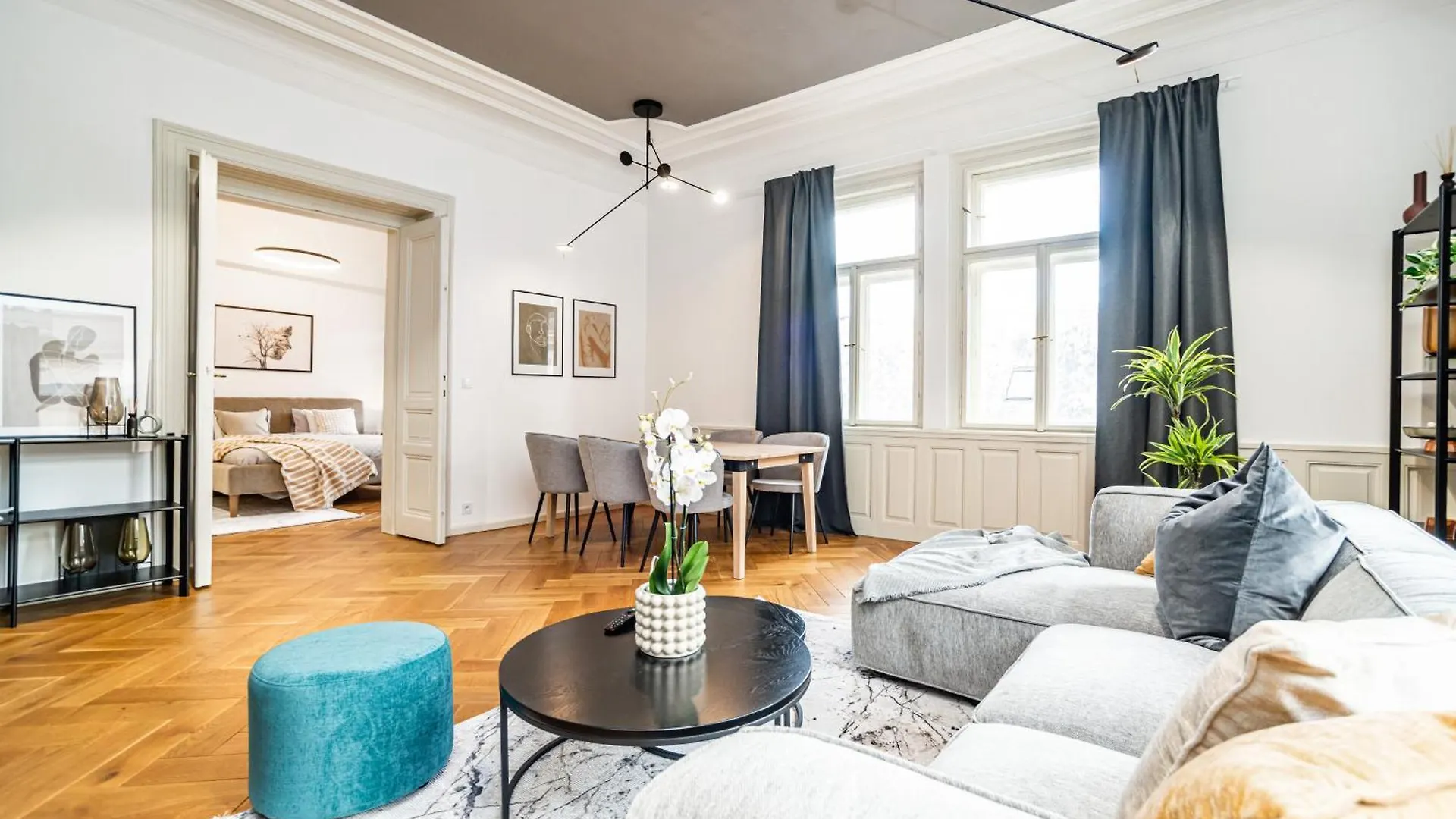 Luxurious 3Bed Very Spacious Apt In The Best Area Prague Appartement