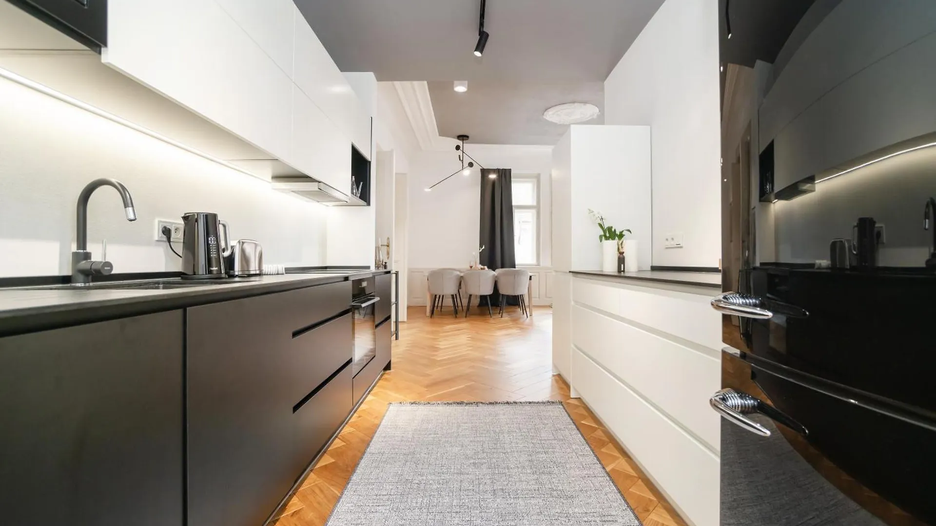Appartement Luxurious 3Bed Very Spacious Apt In The Best Area Prague