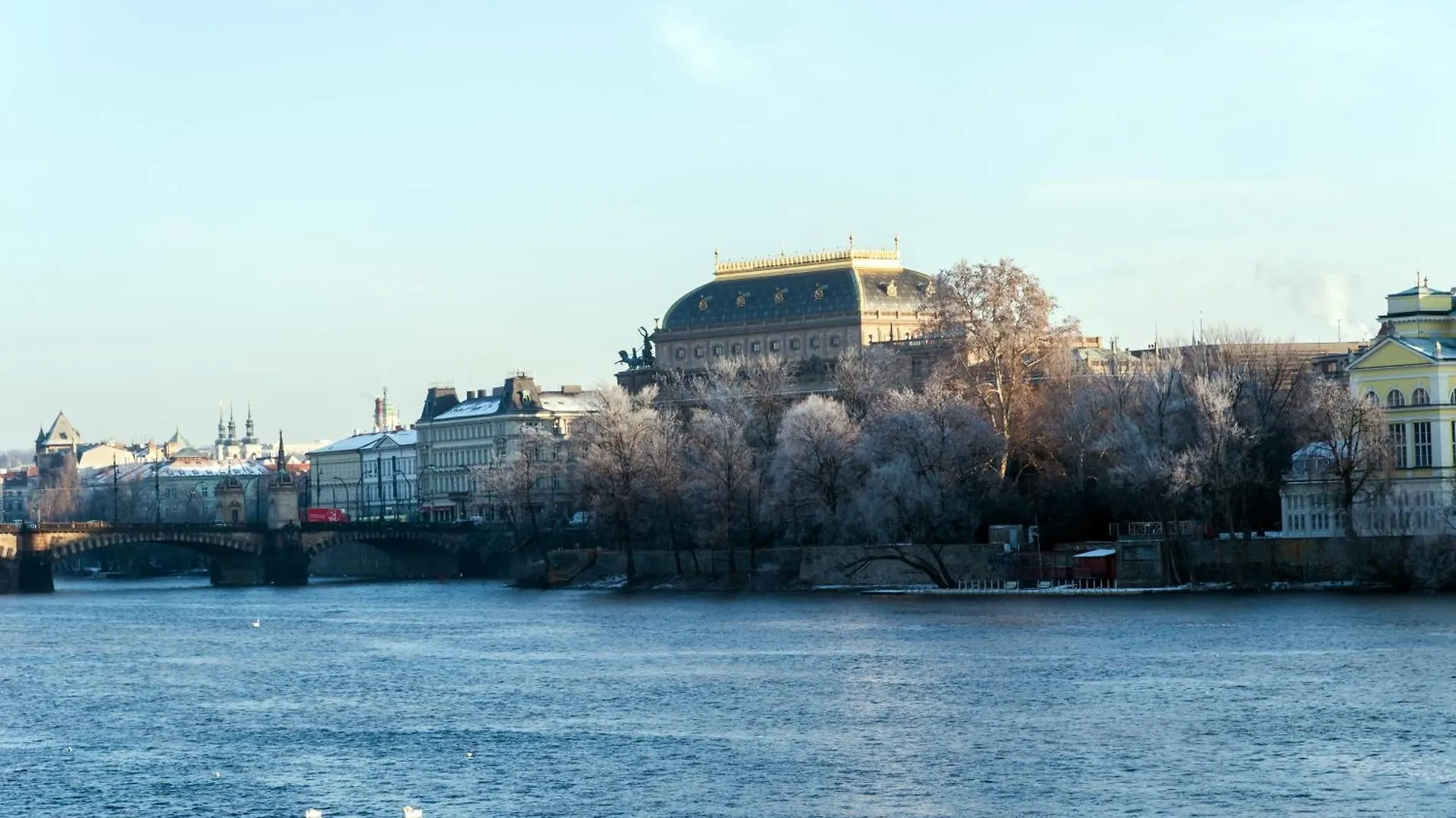 Luxurious 3Bed Very Spacious Apt In The Best Area Prague Appartement