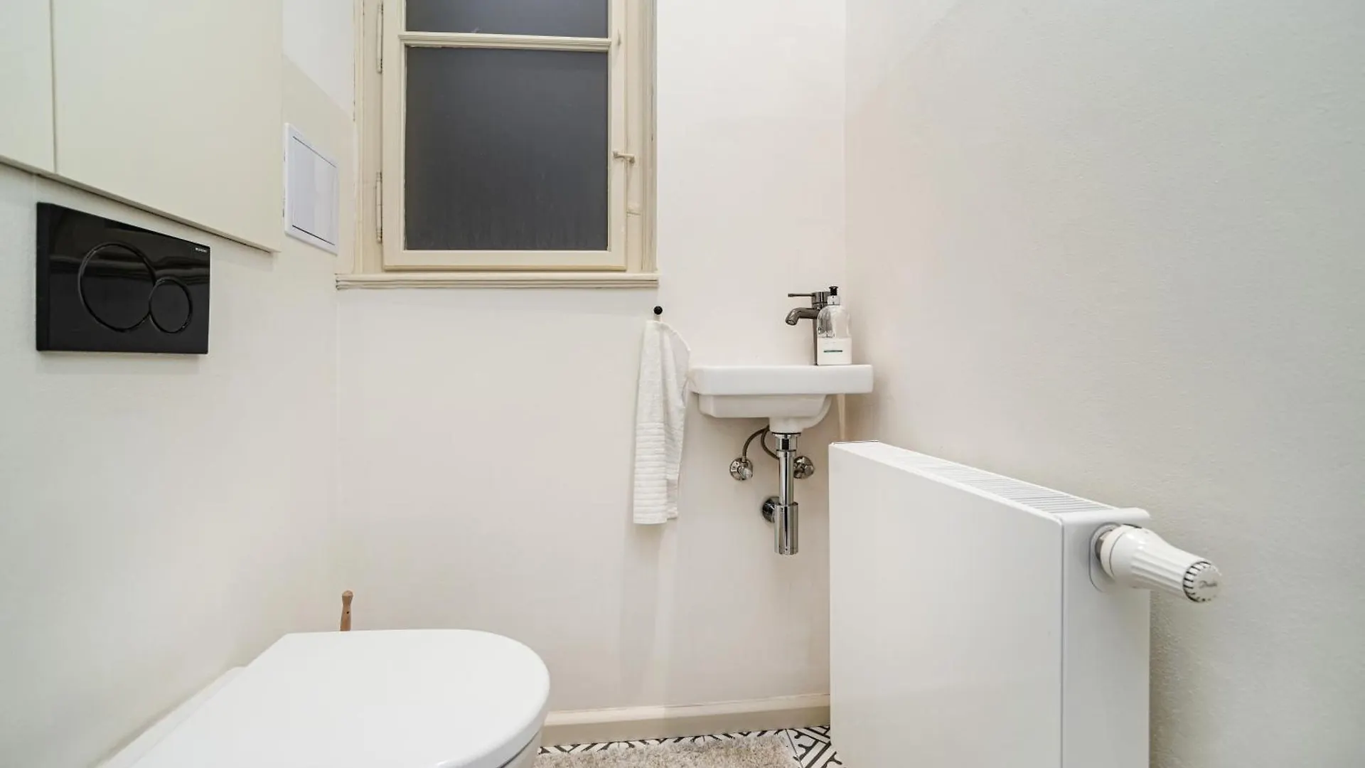Luxurious 3Bed Very Spacious Apt In The Best Area Prague Appartement