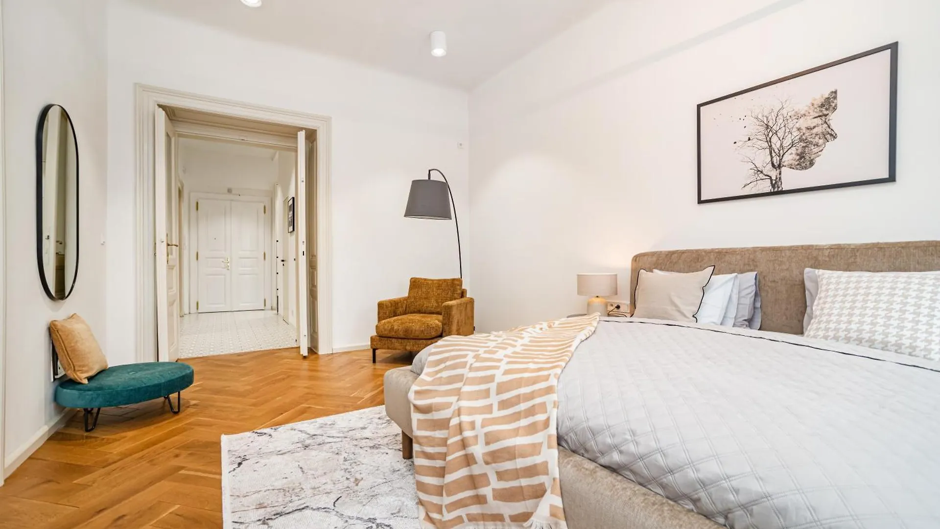 Appartement Luxurious 3Bed Very Spacious Apt In The Best Area Prague