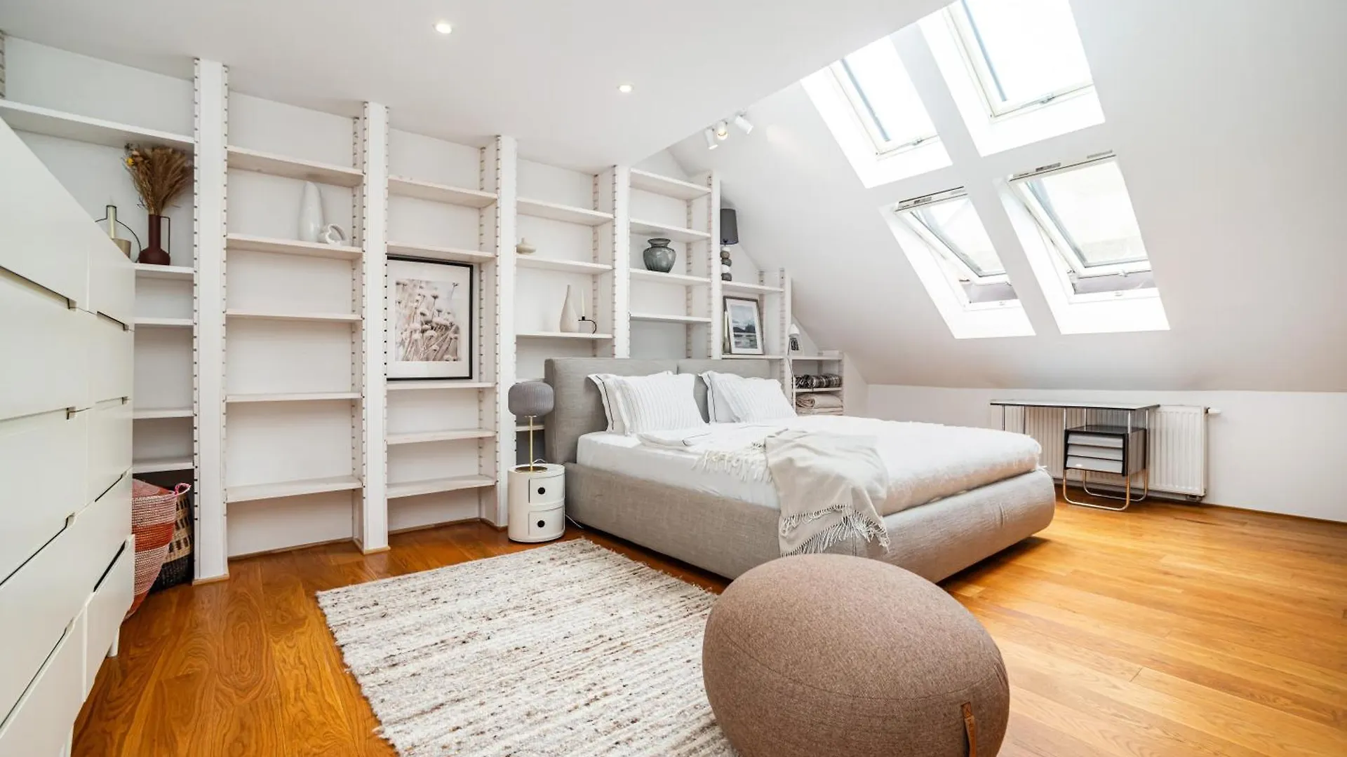Luxurious 3Bed Very Spacious Apt In The Best Area Prague République tchèque